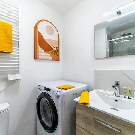 Le Ferrer - Wifi - Netflix - Free Parking - Metro Apartment Lille Exterior photo